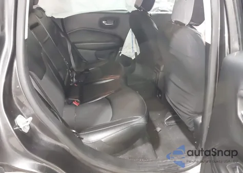 2020 Jeep Compass Altitude 4X4 z USA, uszkodzony, nr VIN 3C4NJDBB6LT139601